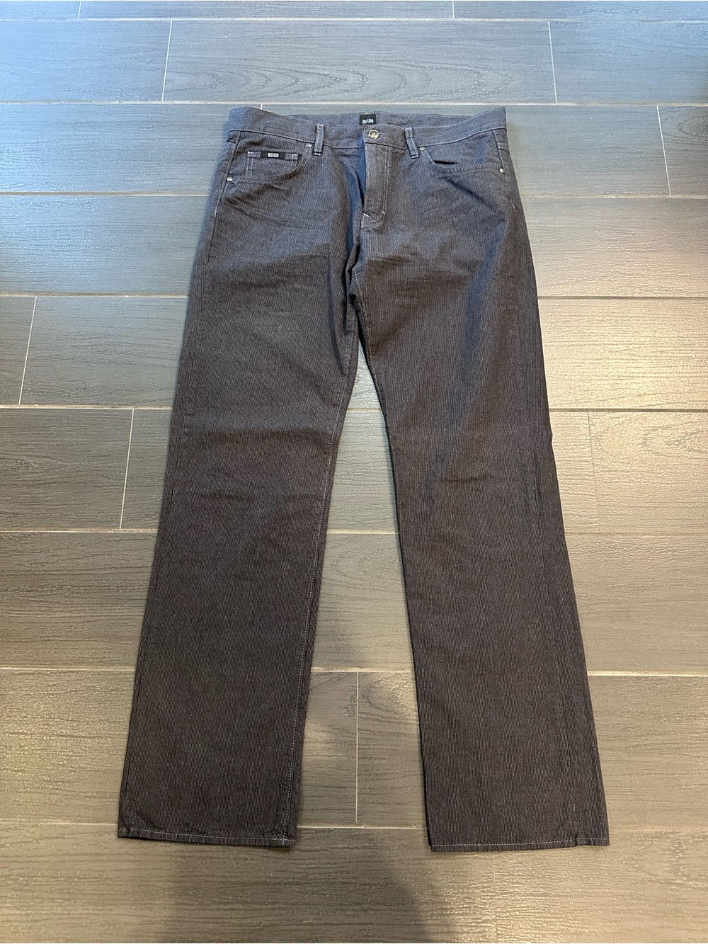 Hugo Boss Men’s Kansas-10 regular fit straight leg solid black jeans